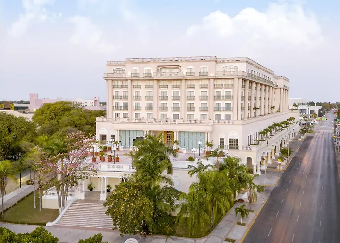 In Luxury hotels Fiesta Americana Merida